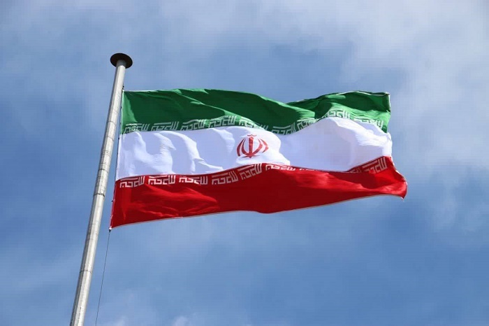 اهتزار پرچم افتخار بر فراز آسمانِ زاهدان