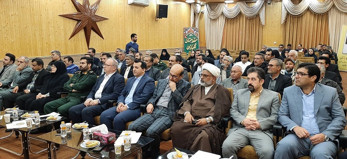 تکریم ایثارگران صنعت آب و برق و رونمایی از کتاب قصه آب و آیینه
