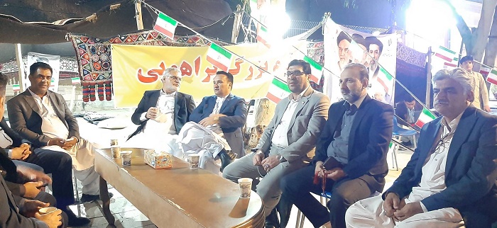 میز خدمت جهادی شرکت آب و فاضلاب میزبان مردم در اجتماعات زاهدان